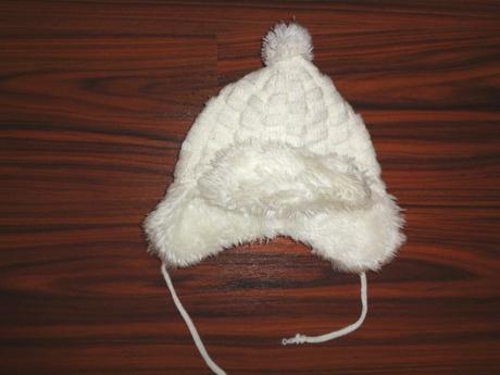 Krásný bílý kulíšek s kožíškem, 68