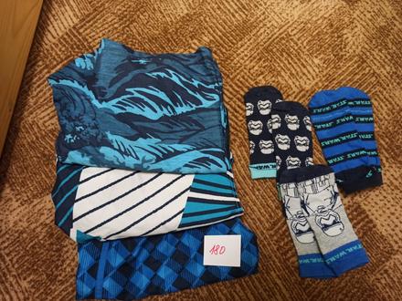 Kraťasy a kotníčkové ponožky, 164