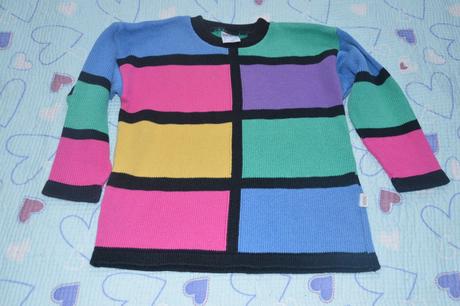 Slabší kvalitní příjemný svetr, 104