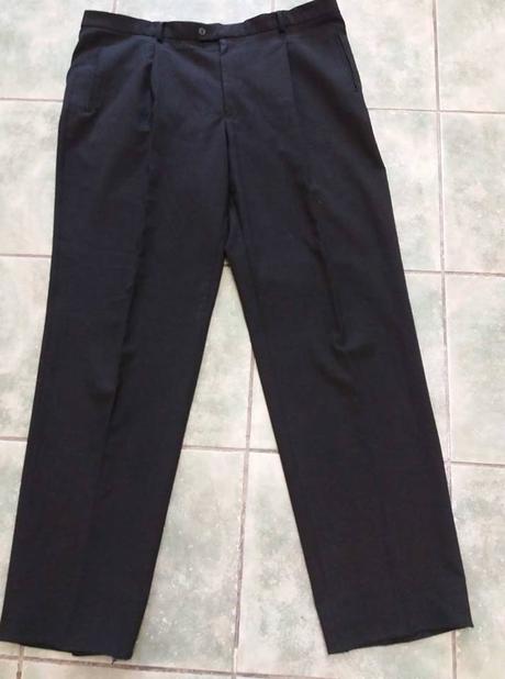 Pánský černý oblek 4/62, 62