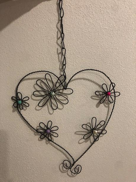 Drátěné srdíčko s kytičky, 