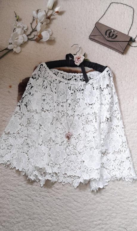 Květinový krajkový top s dlouhými rukávy,