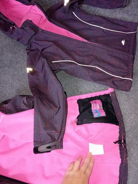 2 x softshelová bunda, 128