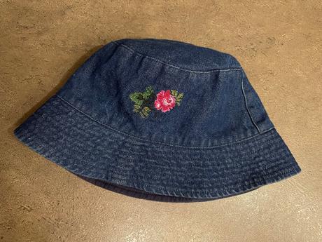 Dívčí letní klobouk, 128