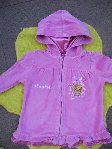 Sametová mikina, 104