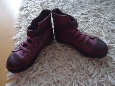 Boty, cherokee,27
