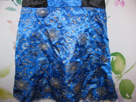 Kostým na karneval-šaty malá čarodějka,