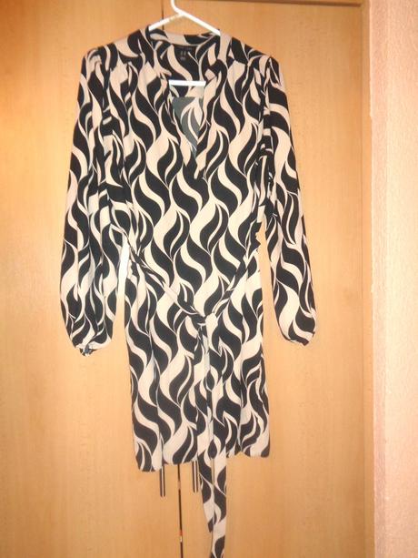 Krásné vzdušné černohnědé minišaty, new look,44