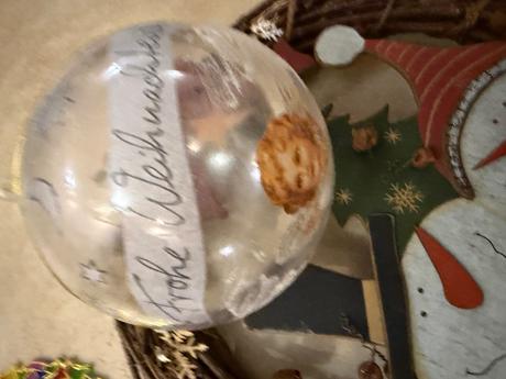 Vánoční dekorace, vánoční věnec, hrnek,koule, 