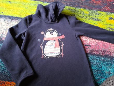 Krásná modrá mikina s tučňákem a stojáčkem, 128