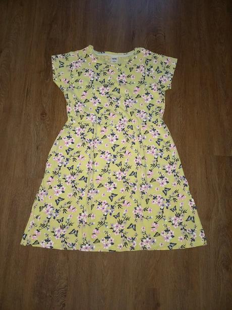 Žluté šaty, kik,158