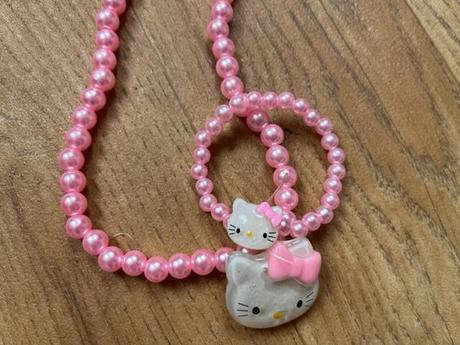 Náhrdelník hello kitty,