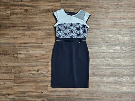 Pouzdrové šaty tmavě modré bílé krajka velikost 40, 40