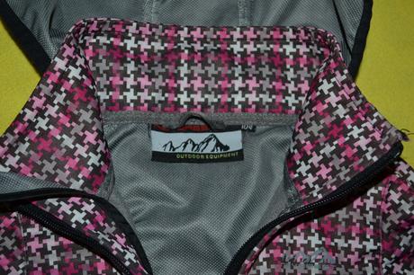 Podzimní softshellová bunda v.104, 104