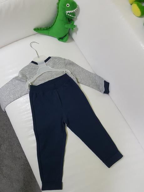 Teplakova souprava, c&a,92