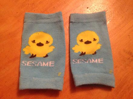 Chrániče kolen kuřátko pro miminka (délka 14 cm), 18