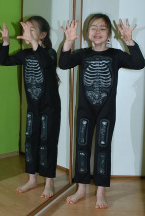 Karnevalový svítící kostým kostlivec, na halloween, 