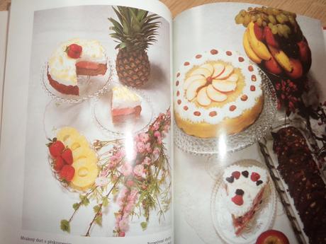 Hrníčková kuchařka - pečeme bez vážení,