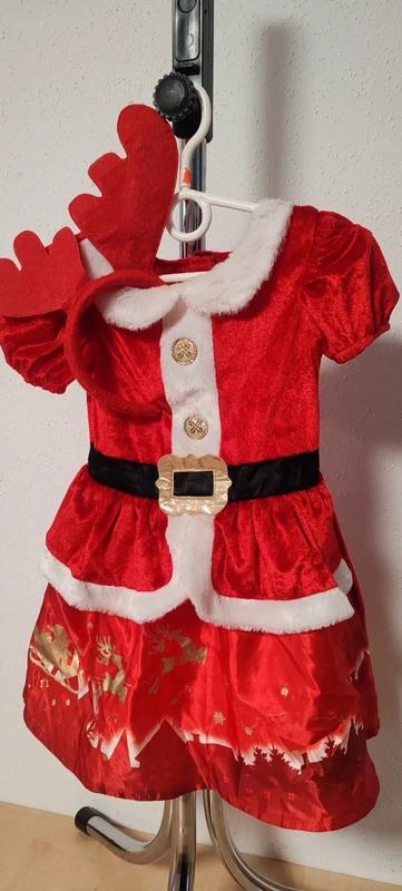 Vánoční šaty, 92