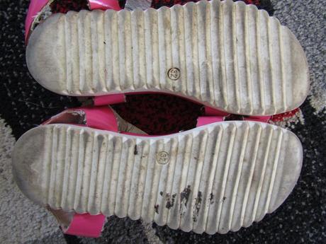 Sandálky poro holku vel.32 zn.jines, 32