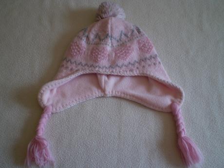 Pěkná teplá čepička se srdíčky, 86
