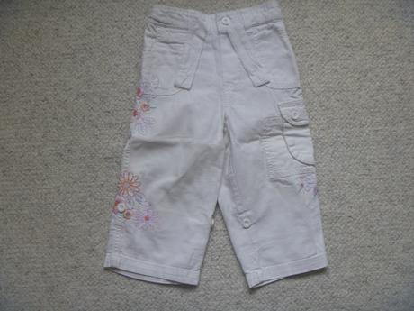 Bílé letní kalhoty s kytičkami zn. cherokee v. 86, cherokee,86