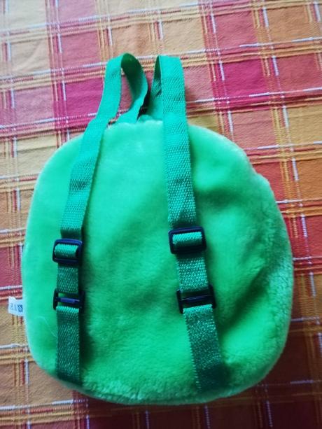 Batůžek plyšový s budikem., 