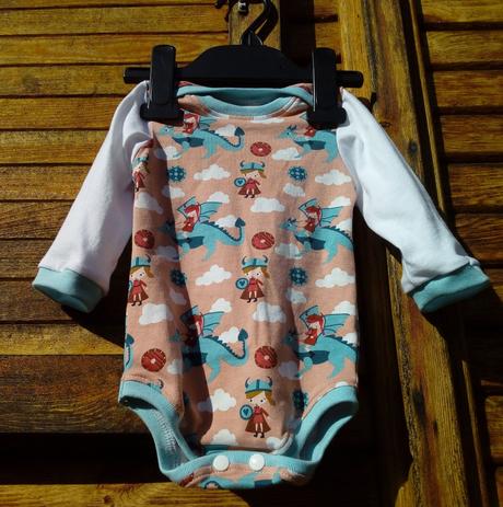 Body vel. 62/68, 62 / 68