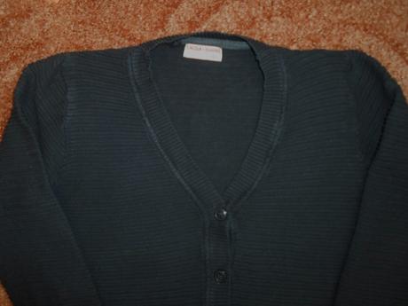 Modrý svetr svetřík knoflíčky, 134