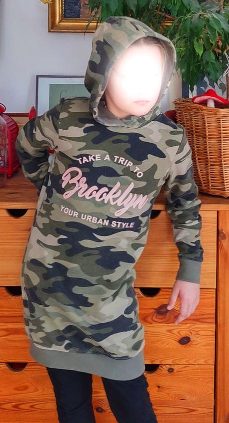 Mikinové šaty s kapucí, 146