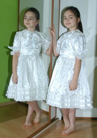 Společenské šaty družička, první svaté přijímání, 122