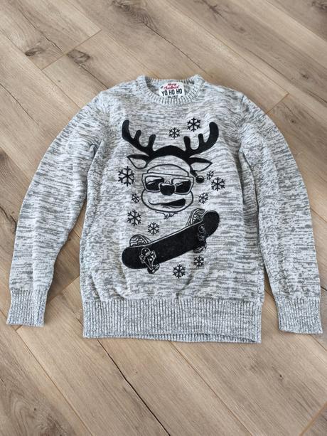 Vánoční svetr, 146