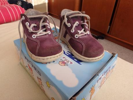 První boty - fialové, pegres,20