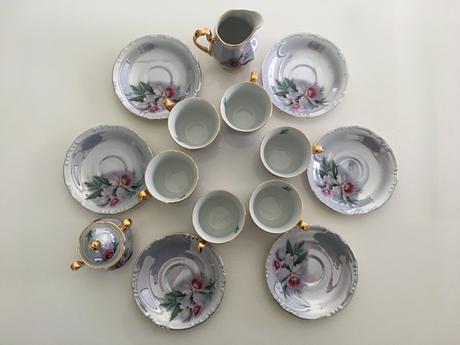 Porcelánový kávový set,