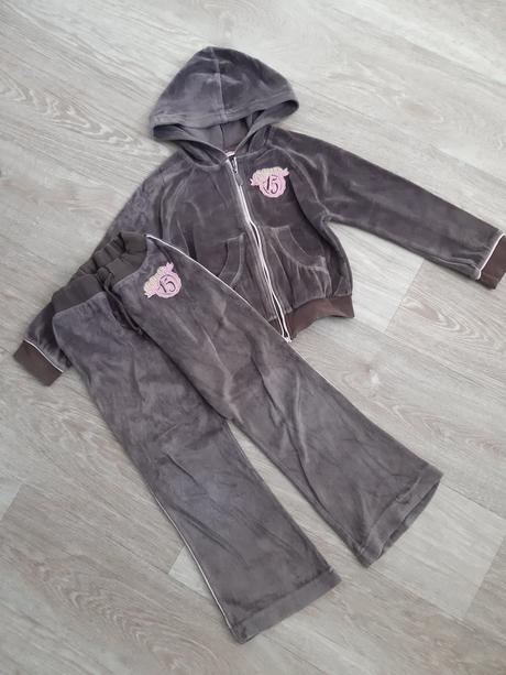 Sametová teplá tepláková souprava vel.110/116, 110