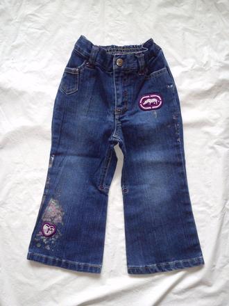 Značkové džíny, 92