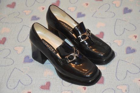 38 a1/2 lakýrky na vysokém podpatku, 38