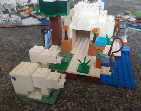 Lego minecraft 21142 - the polar igloo.,