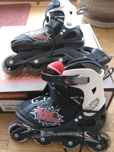 Kolečkové brusle, bladerunner,32
