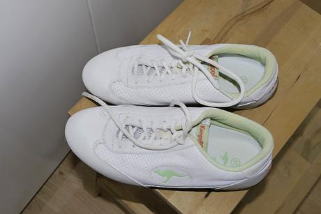 Kangaroos botasky bile se zelenou vel.37, kangaroos,37