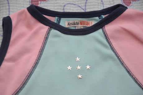 Sportovní dívčí tričko s flitry, 128