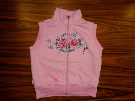 Krásná růžová bavlněná vesta s růžemi, 134