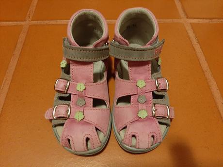 Sandálky, fare,24