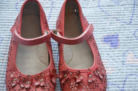 33 34 vzdušné balerínky s kamínky, 33