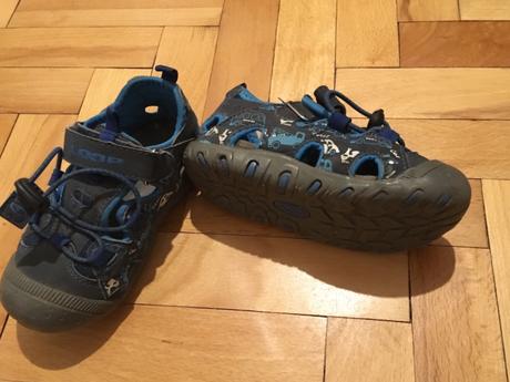 Sandálky vel. 26, loap,26