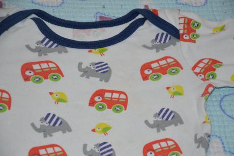 Bavlněné body dl. rukáv, motiv autobusy, 68