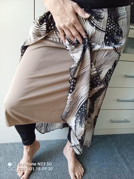 Sukně zn."ren-dar" vel."48", 48