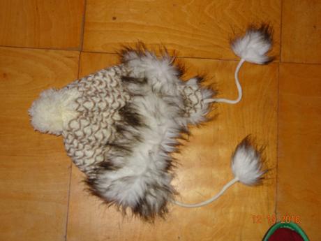 Dívčí čepice, 134