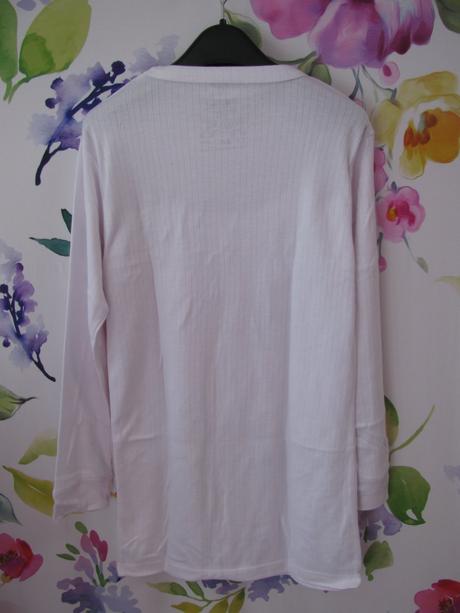 Teplé bílé spodní prádlo, l