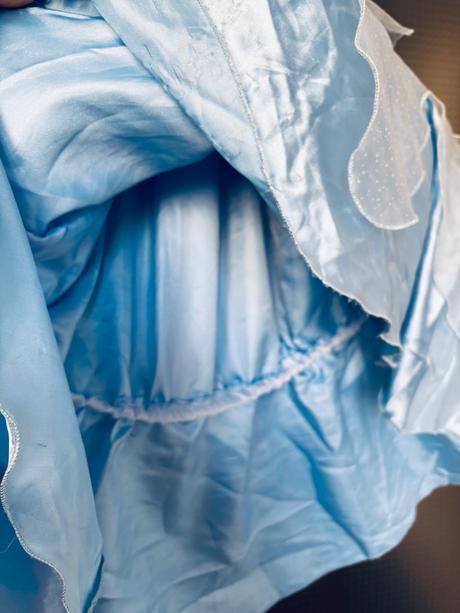 St1/ kostým delux popelka- v.5/6 let, 